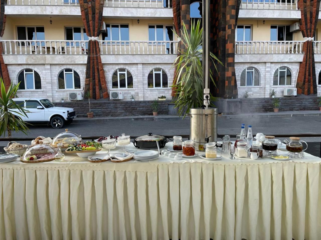 Grand Hotel Kapan, Armenia المظهر الخارجي الصورة
